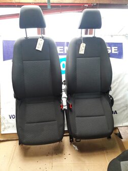 VW Tiguan interieur set stoelen