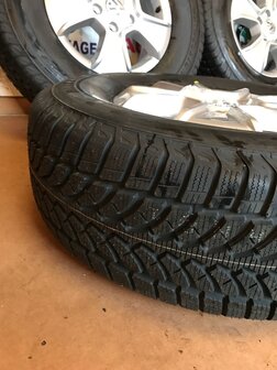 VW Amarok winterset winter Bridgestone 245/70/16 2H0071496