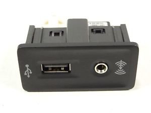 VW Golf 7 Seat Leon 5F Aansluitstuk Usb AUX 5G0035222
