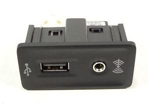 VW Golf 7 Seat Leon 5F Aansluitstuk Usb AUX 5G0035222F