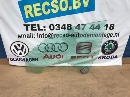 VW Arteon links voor raam 