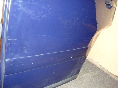 Audi A2 portier deur links achter blauw krasjes kaal