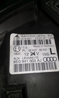 Audi A4 8E 2007 Koplamp Links Origineel 8E0941003AJ compleet