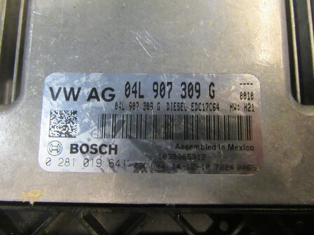 VW ECU Computer 04L907309G  2.0 TDI CUU