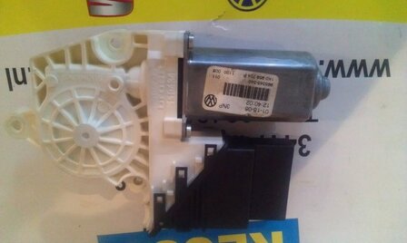 VW Passat B6 3c Ruiten ruit motor Rechts Achter 1k0959704P