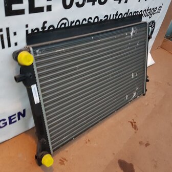 RADIATOR 1K0121251DF 1K0121251DL 1K0121251AR