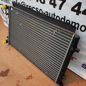 RADIATOR 1K0121251DF 1K0121251DL 1K0121251AR