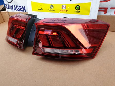 T-roc achterlichten full led  L en R 2GA945096A 2GA945095A