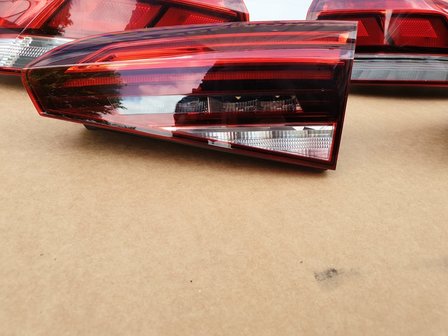 VW Passat USA Achterlicht Set 561945094M 561945093M