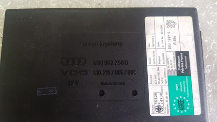 Audi A6 centrale deurvergrendeling 4B0962258D