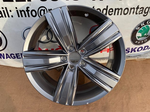 VW Tiguan Allspace Victoria Falls Velg 19 inch 5NA601025Q