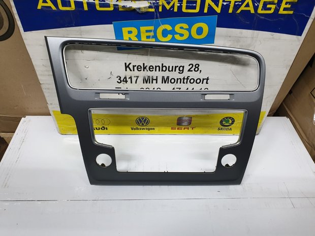 VW Golf 7 Dashboard Inleg Midden Navigatie 5G1819743