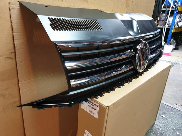 VW Transporter T6 Multivan Grille 7E5853651E Nieuw Origineel