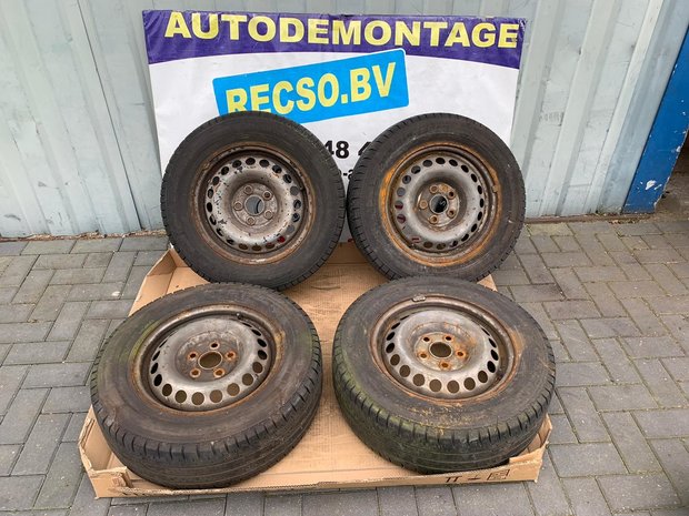 VW Transporter T5 T6 velg banden Zomerset 215/65/16 7E0601027C