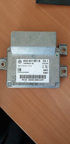 VW Golf plus Module 5K0959655F Boven D7