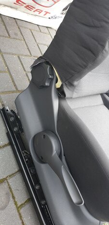 VW Caddy interieur stoel 2016+ in  hoogte stelbaar stof  rechts