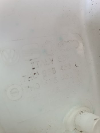 T5 GP Ruitensproeiertank  met koplamp sproeiers pomp  7H0955453T 