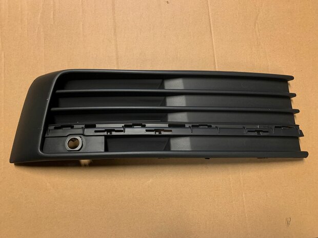 VW Transporter 2016+ bumper rooster gat voor pdc rechts 7e5853684a