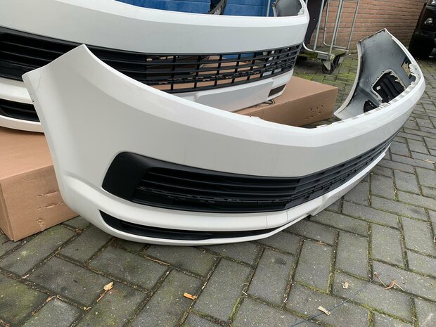 VW Transporter T6 Voorbumper wit orgineel