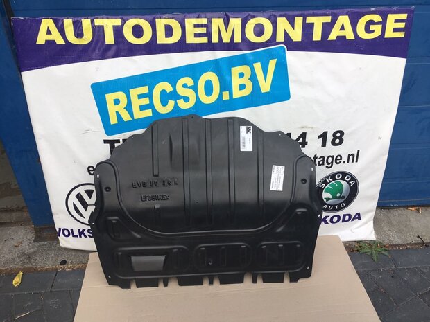 VW polo bodemplaat Geluidsdemping Nieuw 6R0825235