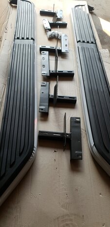 Treeplanken Running boards Land Rover Discovery 3 en 4
