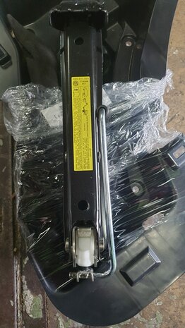 VW Tiguan Krik Set 5N0011031