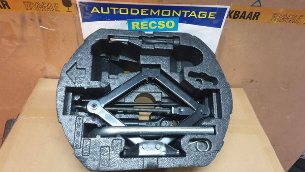 VW Jetta Krik Schuim Gereedschap 5C0011031 5C0012115B