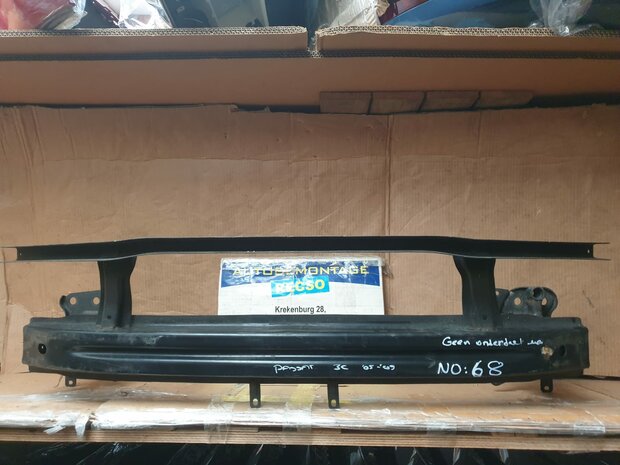 Passat B6 Bumperbalk Voor 3C0807109D