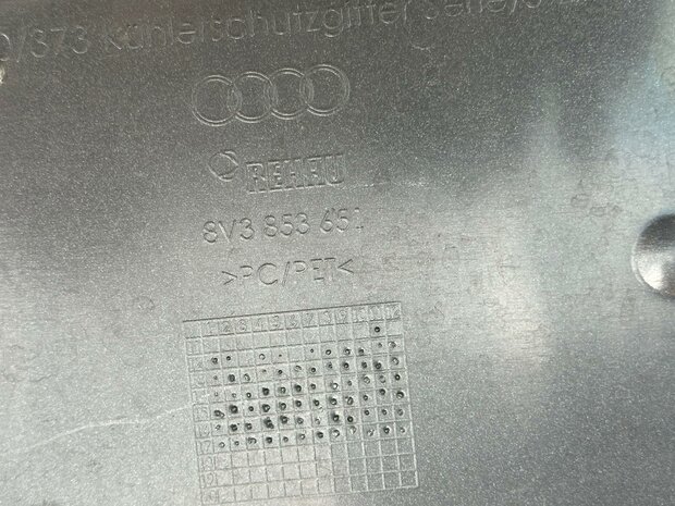 Audi A3 8V3 Grille 8V3853651