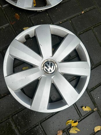 VW Vag  4x original wieldoppen 1T0601147E