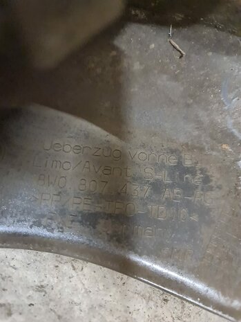 Audi A4 S4 8W S-Line Voorbumper KLS 6PDC 8W0807437AE