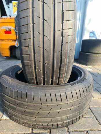 2x Hankook zomer banden Nieuw dot 2024 255/45/20 101T
