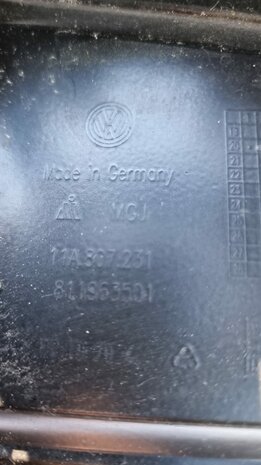 VW Id 4 front bumper houder 11a807231