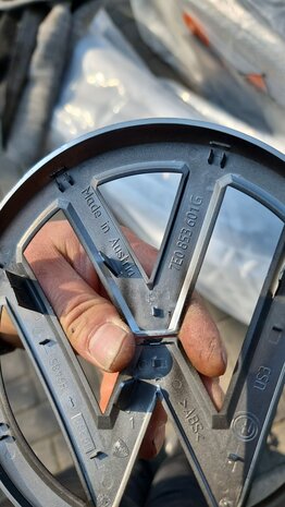 VW Transporter multivan voor grill logo 7E0853601G