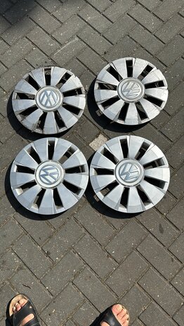 VW Up Wieldoppenset 14 inch