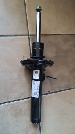 VW Tiguan veerpoot 5QF413031BL 5QF412021PM