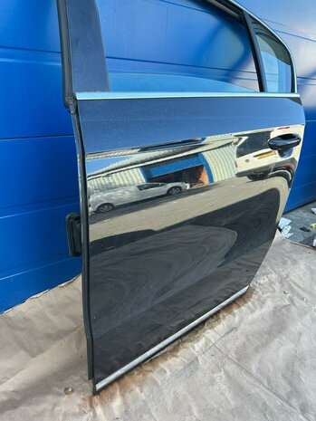 VW Passat B7 Portier Deur Rechts achter zwart metallic LC9X