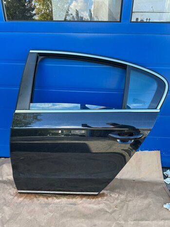 VW Passat B7 Portier Deur Rechts achter zwart metallic LC9X