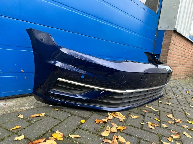 VW Golf 7,5 Voorbumper 4x PDC donker blauw 5G0807221FL