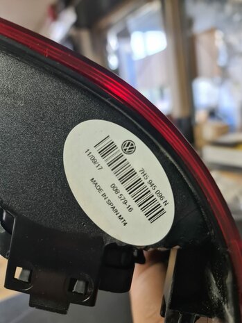 T5, transporter achterlicht rechts achterklep nieuw 7H5945096N 7H5945096K