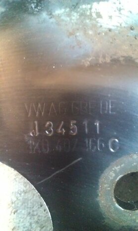 Golf 5 A3 Draagarm steun staal 1K0407166C Rechts onder