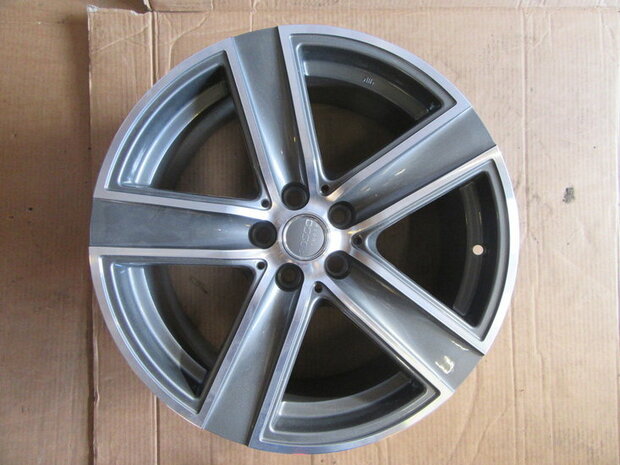 Polo Velg 7.5Jx17H2 ET 35 steek 5x100