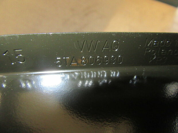 Touran Streep Radiator Ondersteuning Rechts 5TA806930