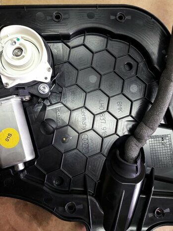 A6 A8 Q7 Rechts voor Aandrijfeenheid 4F0837060 4F0837060A