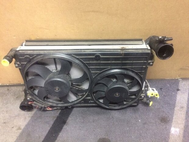 Caddy Touran Koelerpakket koeler BMM 2.0 TDI 1K0145803AM