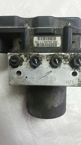a4 abs pomp 8E0910517D 012