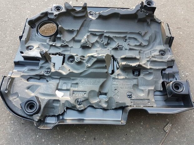 Leon 1.6 2.0 TDI Motorafdekking 04L103925S 04L103925Q