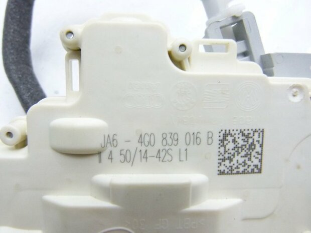 A3 8V Portierslot rechts achter 4G0839016B