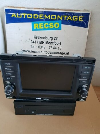 VAG Discover Media player phone 3G0919605B 3Q0035842A