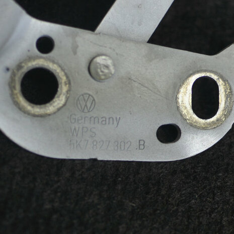 Golf 6 Cabrio deurscharnier rechts 5K7827302B